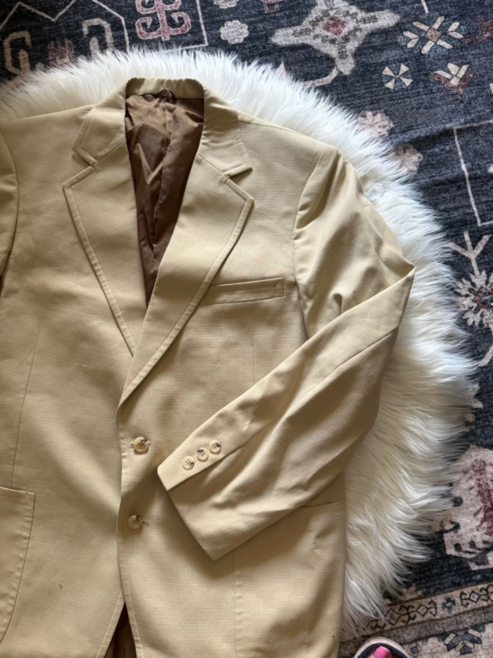 VINTAGE century club  Men's suit tan color  jacket size 44 W